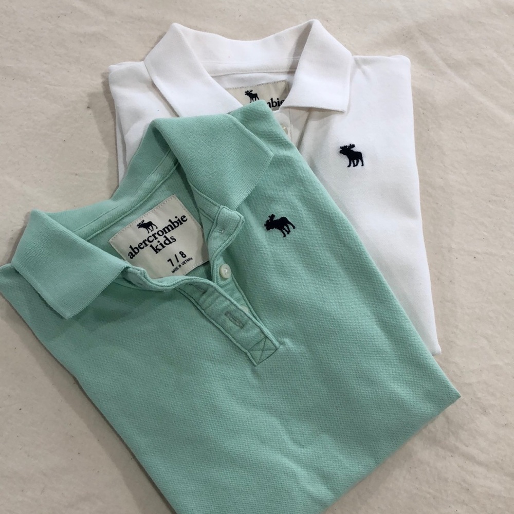 Girls short sleeve polos.